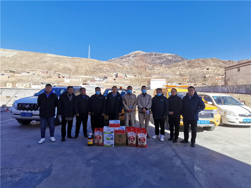 慰問關(guān)愛.jpg 慰問關(guān)愛.jpg